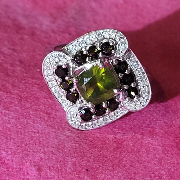 Natural 2.09ct Green Tourmaline Dinner Ring - Size 7.5 - Picture 1 of 7
